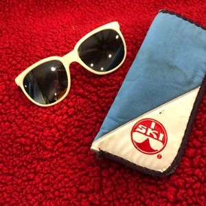 Vtg RARE 70’s I SKI Wt COLORED SUNGLASSES w/case